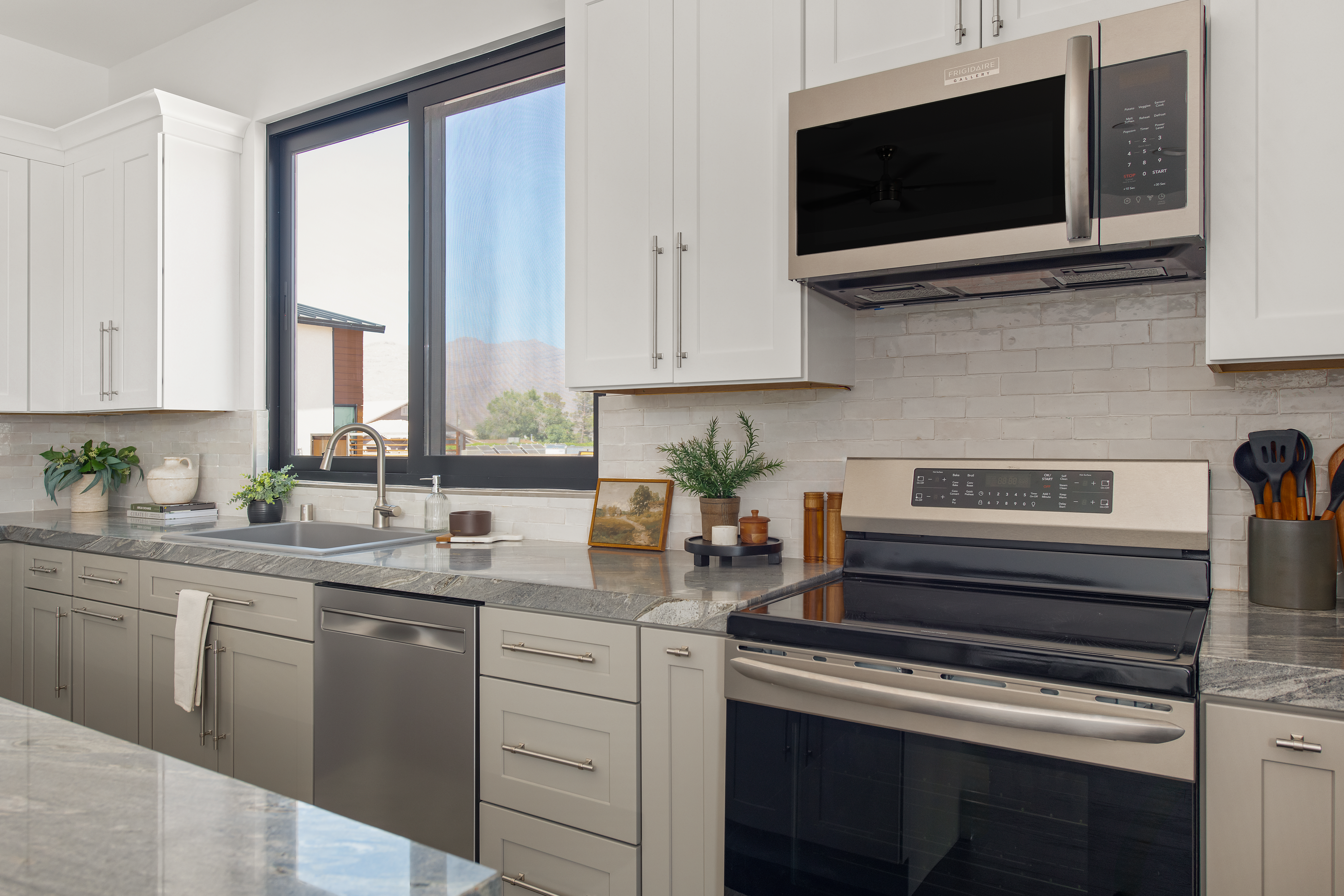 theaster_lonemountian_casita