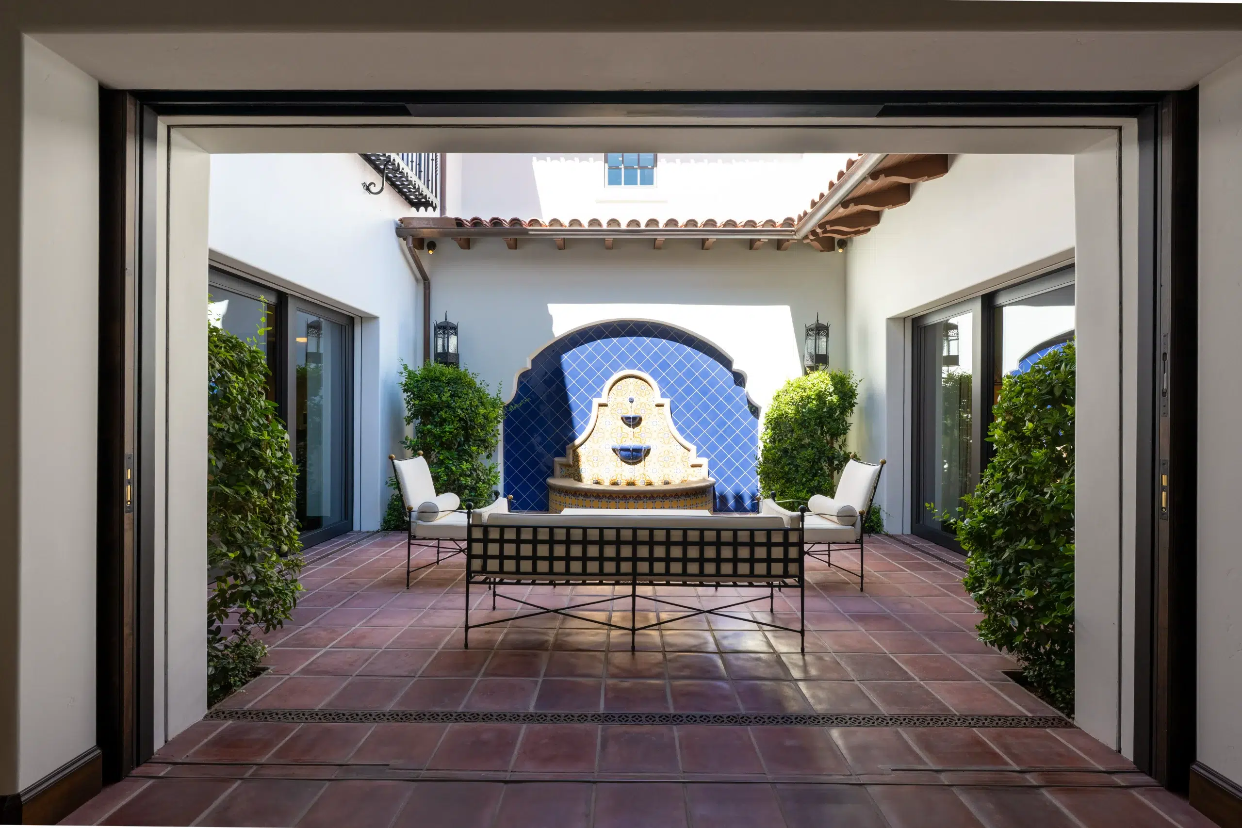 SantaBarbraEstate_Southwest-las-vegas-home-remodel The Santa Barbara Estate, a Southwest Las Vegas home remodel. Built by John McDonough with Kingdom & Co.